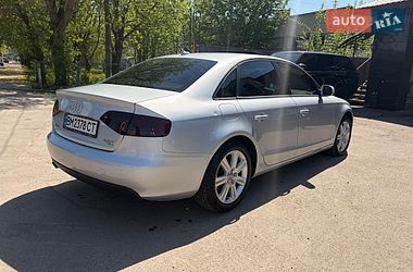 Седан Audi A4 2011 в Сумах