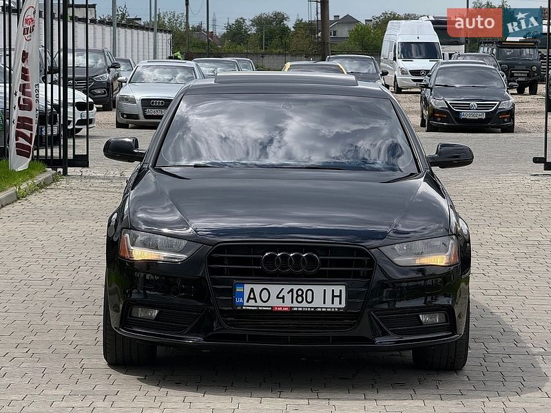 Седан Audi A4 2014 в Ужгороде