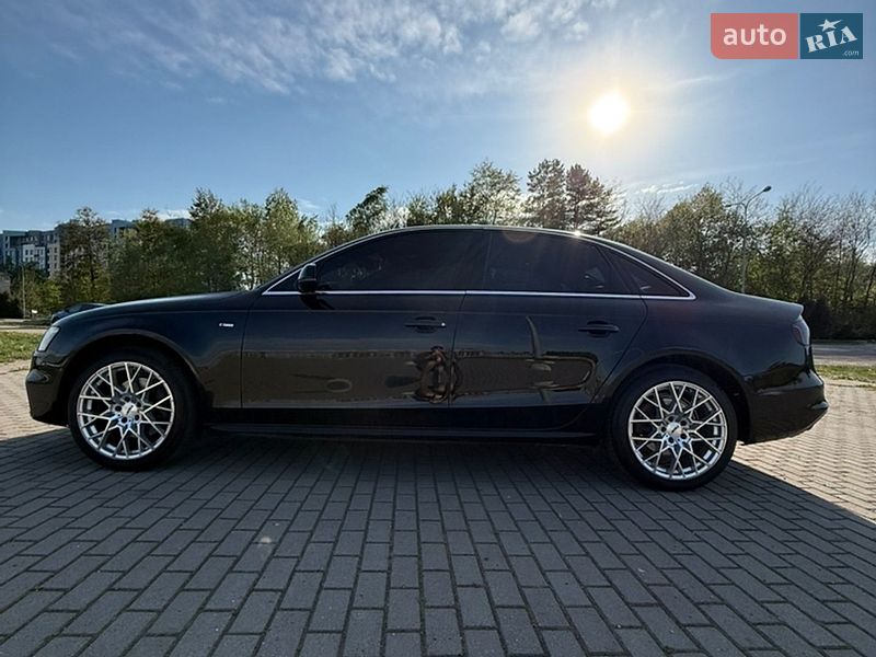 Седан Audi A4 2015 в Львове