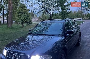 Універсал Audi A4 1998 в Дубровиці