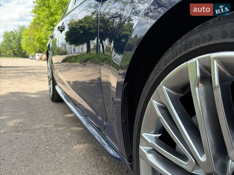 Седан Audi A4 2016 в Харькове