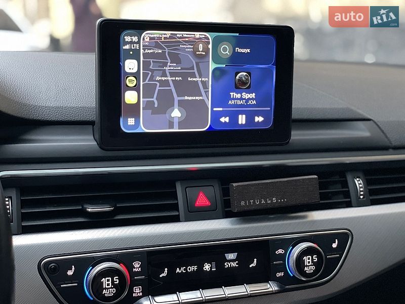 Седан Audi A4 2018 в Львове