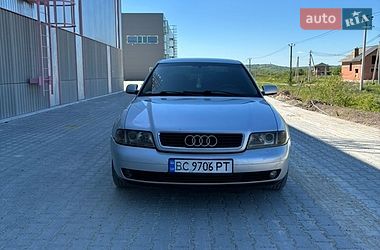 Седан Audi A4 2001 в Львове