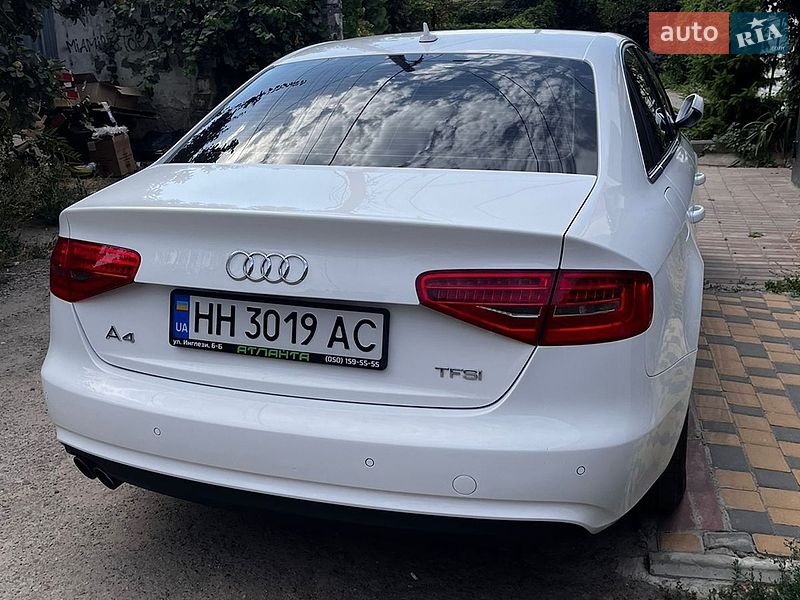 Седан Audi A4 2013 в Кодыме