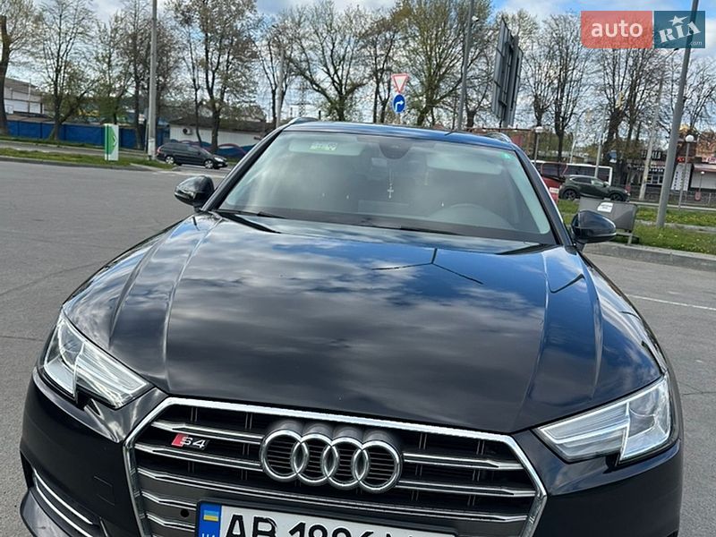Универсал Audi A4 2016 в Виннице