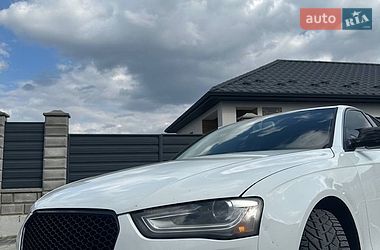Седан Audi A4 2013 в Вараші