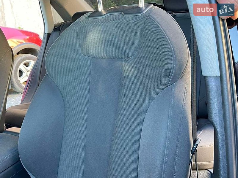 Седан Audi A4 2016 в Ужгороді фото 22 Седан Audi A4 2016 в Ужгороді