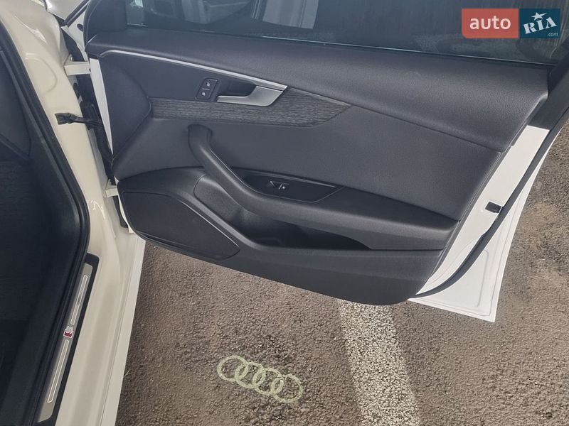Седан Audi A4 2019 в Харькове