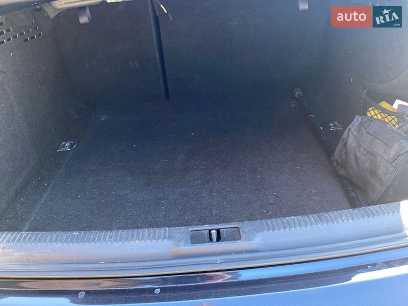 Седан Audi A4 2009 в Литине