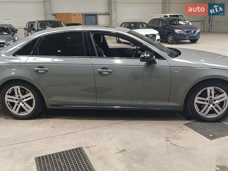 Седан Audi A4 2019 в Львові