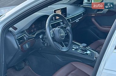 Седан Audi A4 2018 в Ровно