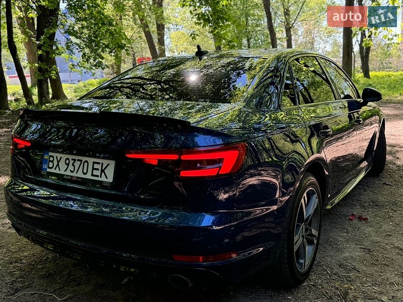 Седан Audi A4 2017 в Хмельницком