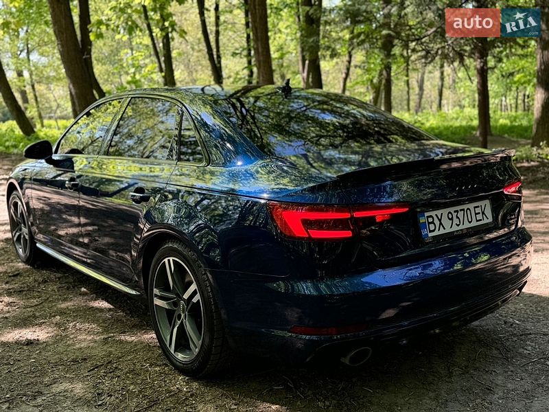 Седан Audi A4 2017 в Хмельницком