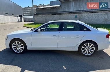 Седан Audi A4 2013 в Киеве