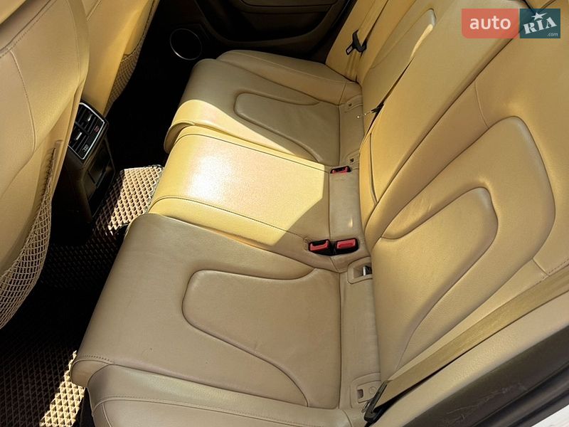 Седан Audi A4 2013 в Киеве