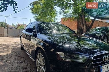 Седан Audi A4 2015 в Николаеве