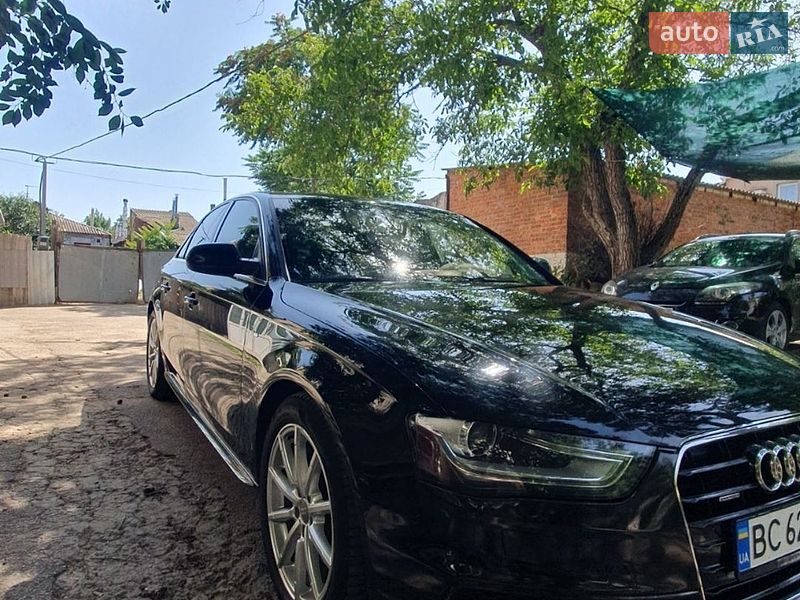 Седан Audi A4 2015 в Николаеве