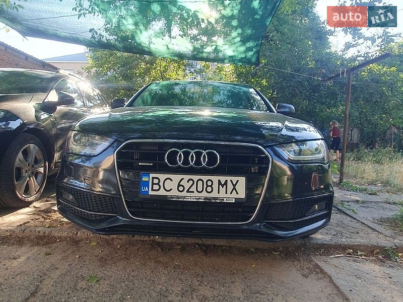 Седан Audi A4 2015 в Николаеве