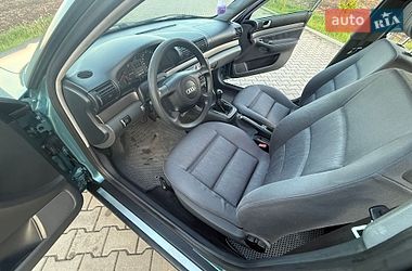 Седан Audi A4 1999 в Липовце