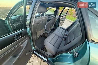 Седан Audi A4 1999 в Липовце