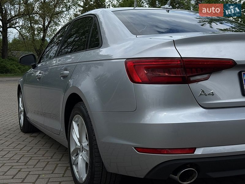 Седан Audi A4 2016 в Самборе