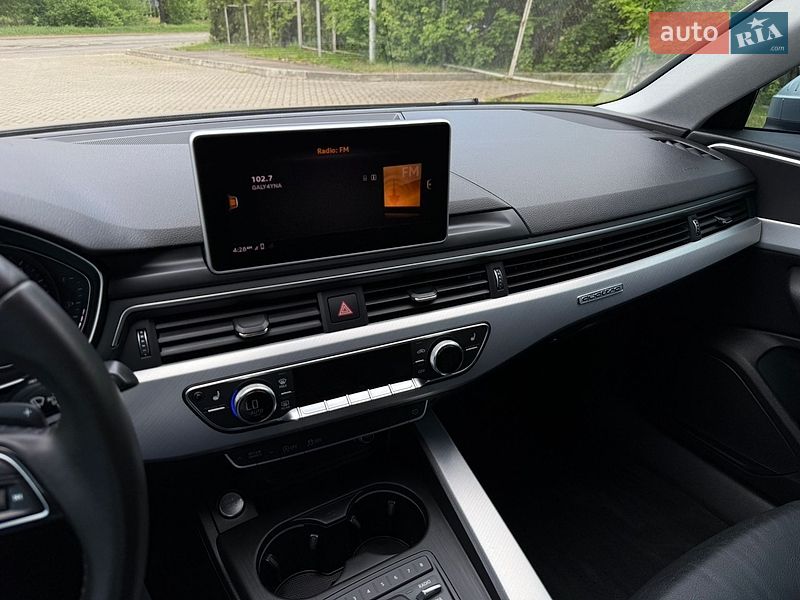 Седан Audi A4 2016 в Самборе