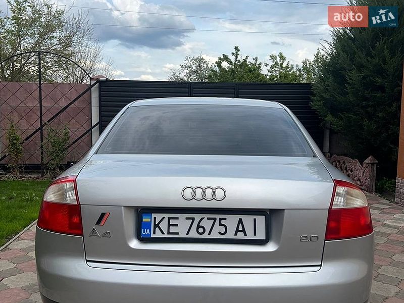 Седан Audi A4 2001 в Днепре