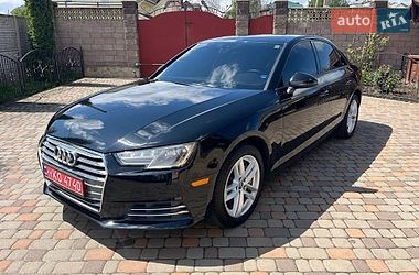 Седан Audi A4 2016 в Ровно