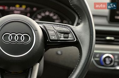 Седан Audi A4 2019 в Львове