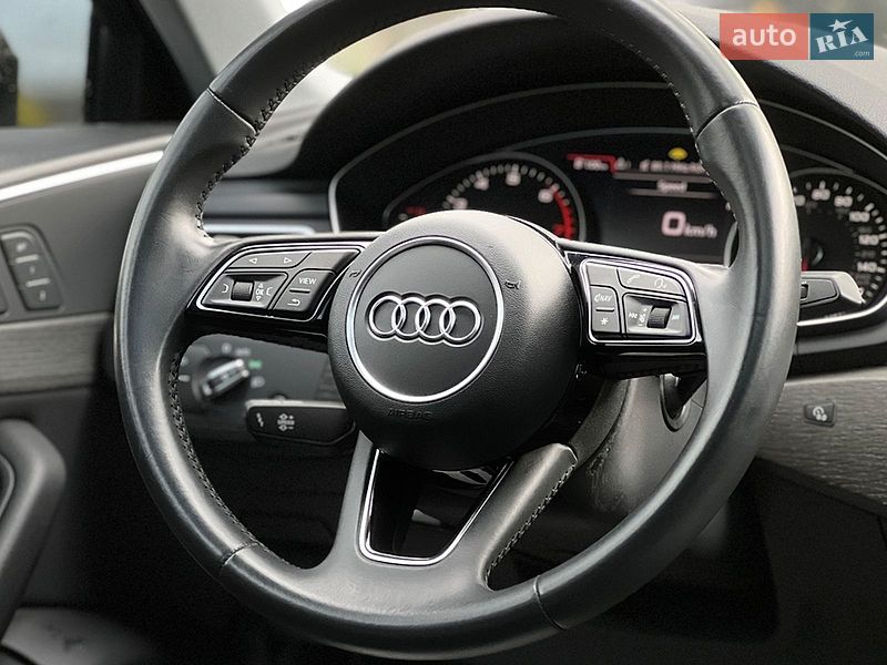 Седан Audi A4 2019 в Львове