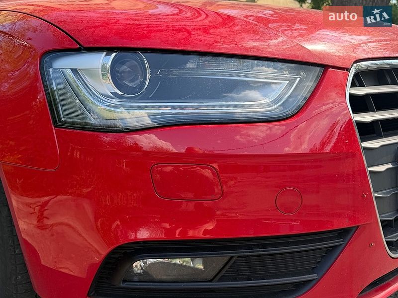 Седан Audi A4 2014 в Полтаве