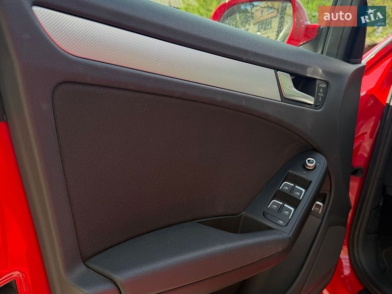 Седан Audi A4 2014 в Полтаве
