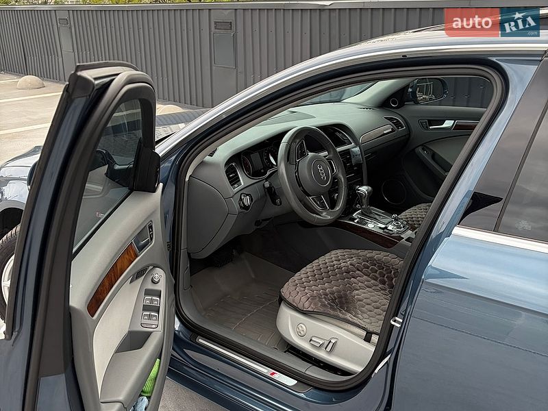 Седан Audi A4 2014 в Киеве