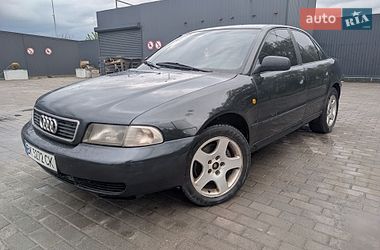 Седан Audi A4 1998 в Здолбуніві