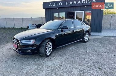 Седан Audi A4 2014 в Луцке