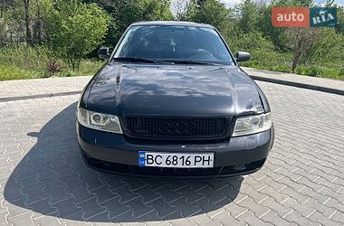 Седан Audi A4 1997 в Стрые