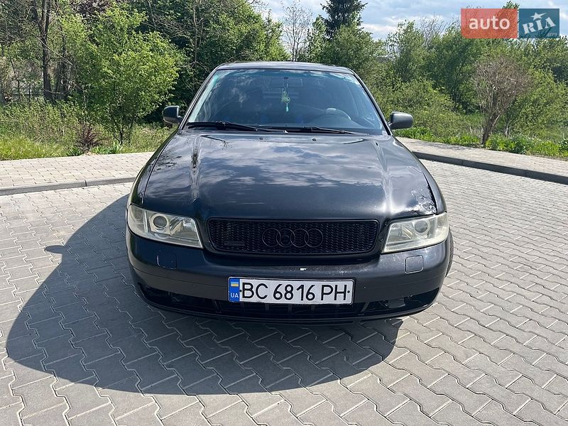 Седан Audi A4 1997 в Стрые