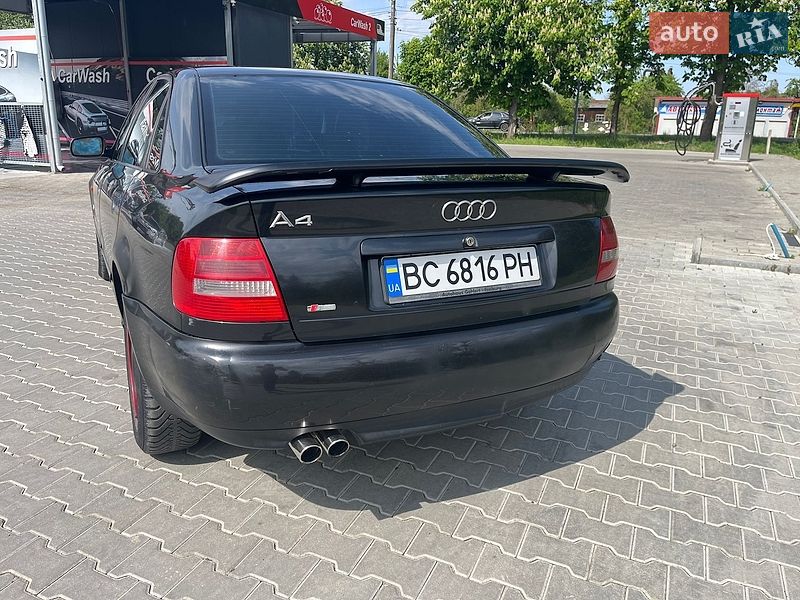 Седан Audi A4 1997 в Стрые