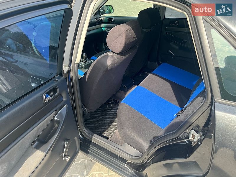 Седан Audi A4 1997 в Стрые