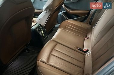 Седан Audi A4 2017 в Львове