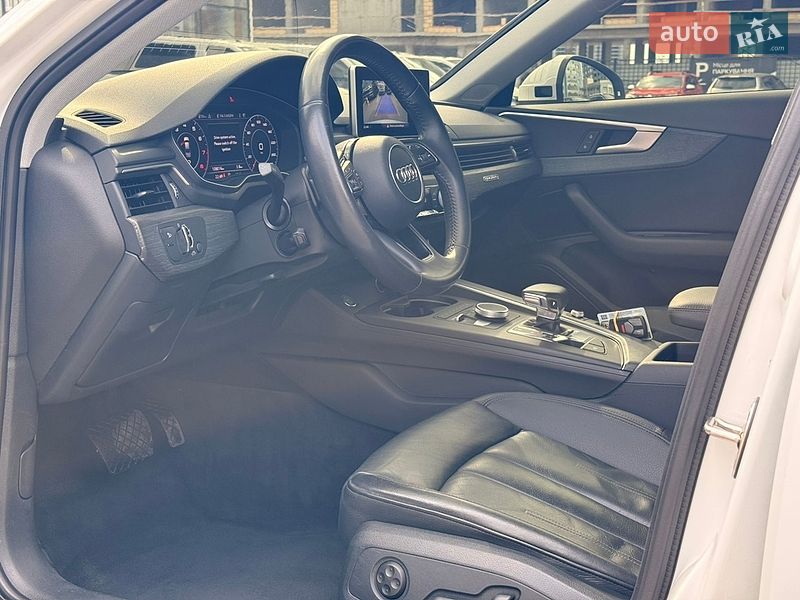 Седан Audi A4 2017 в Киеве