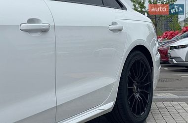 Седан Audi A4 2022 в Києві