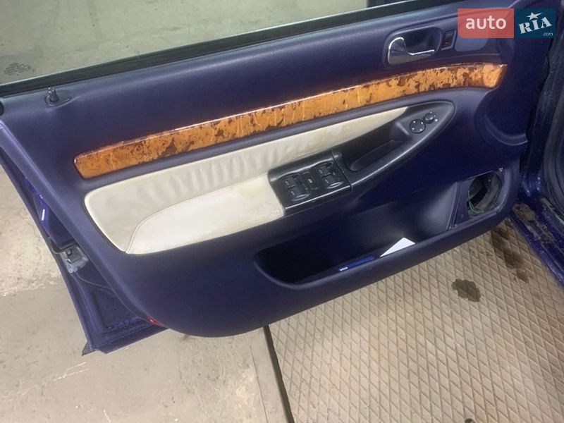 Універсал Audi A4 1998 в Львові