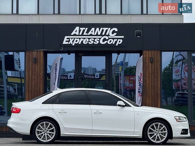 Седан Audi A4 2016 в Киеве