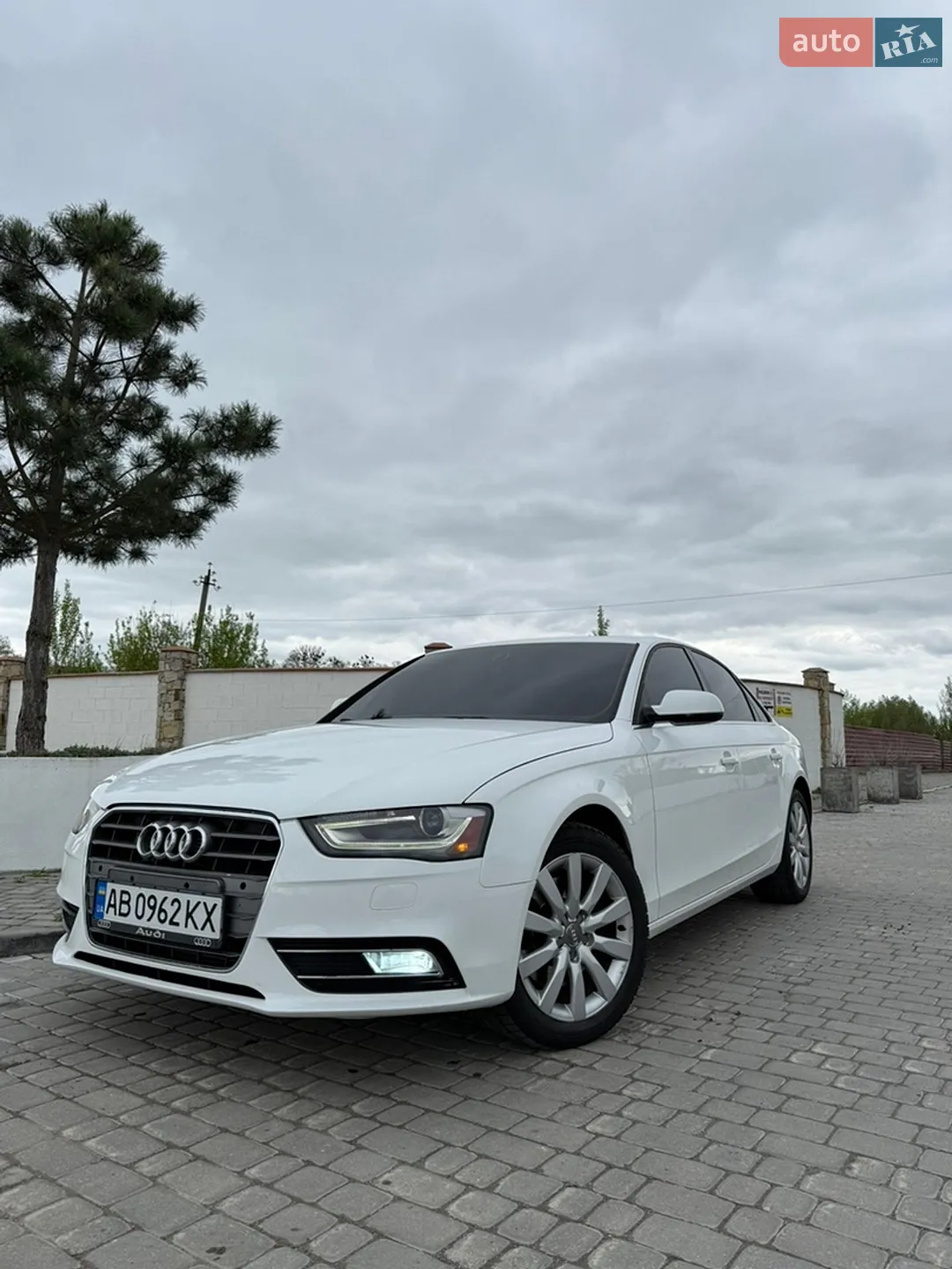 2012 Audi A4 - мініатюра 2