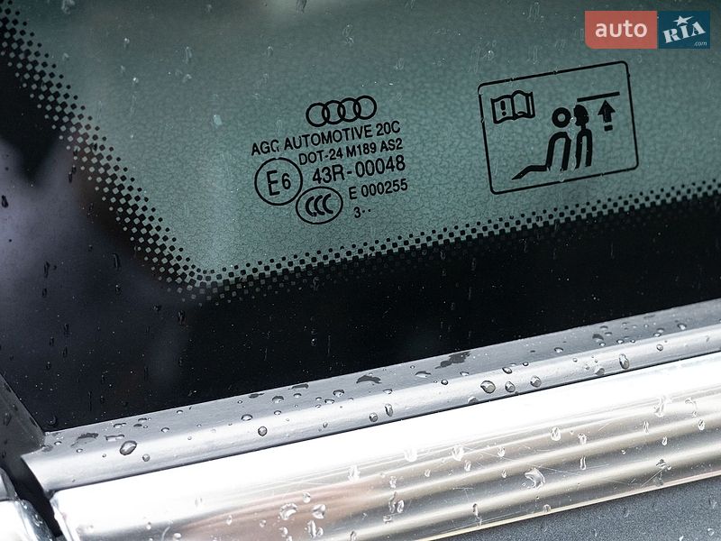 Седан Audi A4 2014 в Киеве