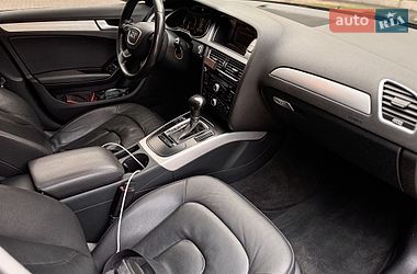 Седан Audi A4 2013 в Чернівцях