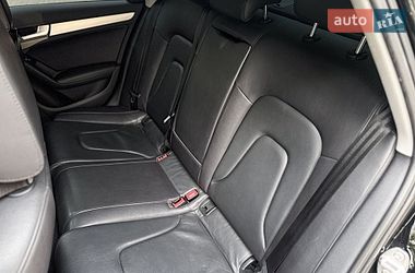 Седан Audi A4 2013 в Чернівцях