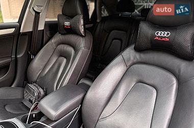 Седан Audi A4 2013 в Чернівцях