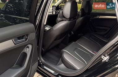 Седан Audi A4 2013 в Чернівцях